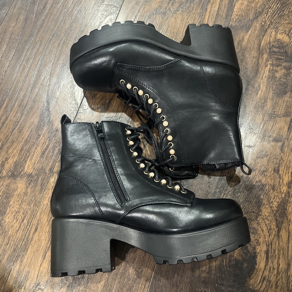 Nasty Gal Black Platform Combat Boots Pearl Chunky Lug Sole Women's 6